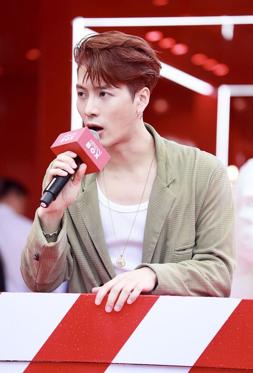 王嘉尔,曝出大瓜!