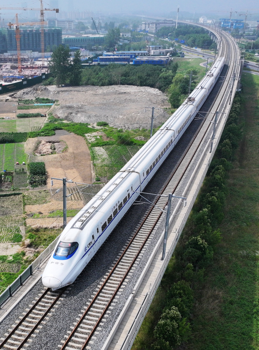 首先是,这两条高铁都没纳入国家铁路规划