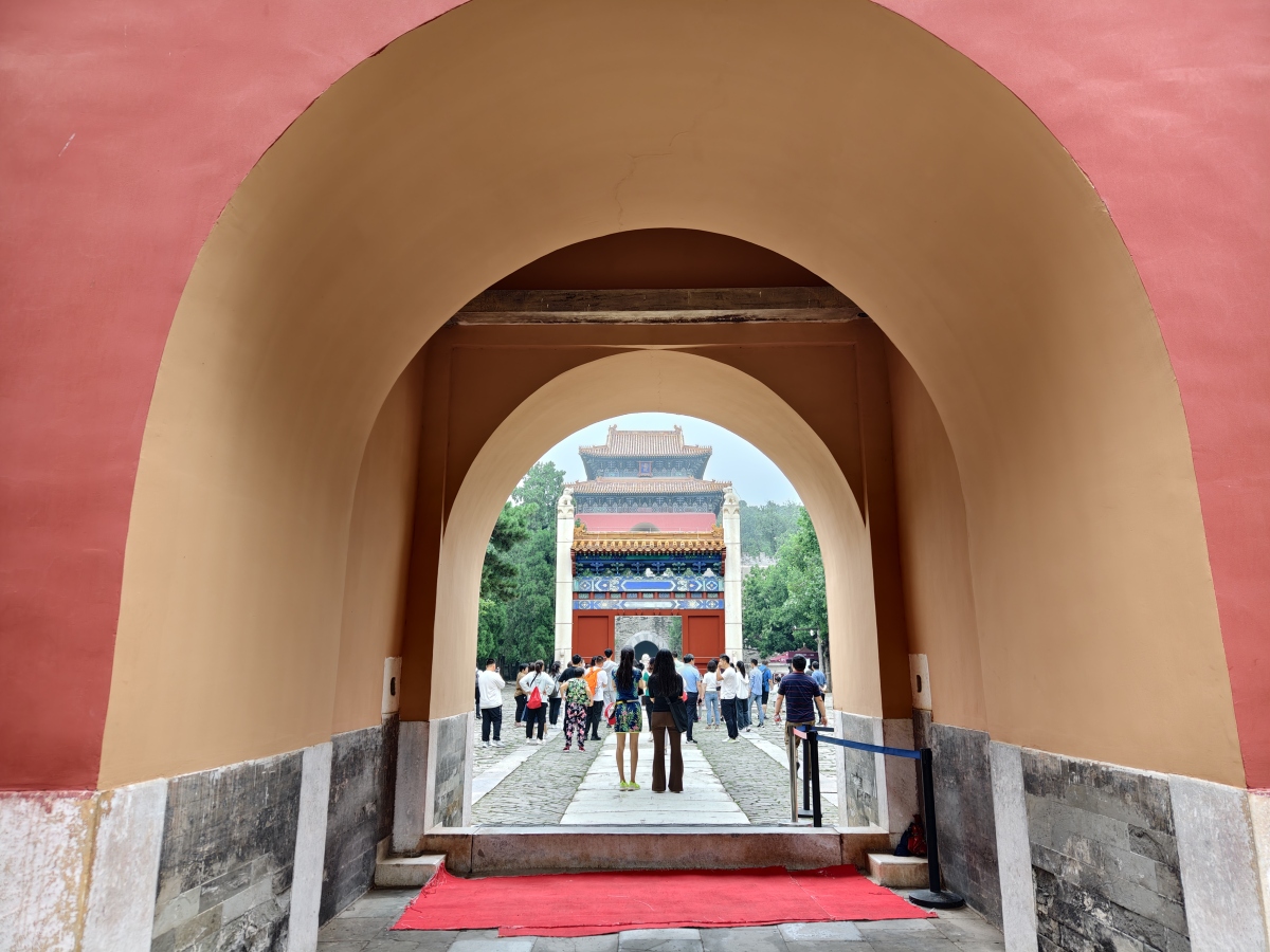 帮我写文安186个字,什么是丈妻丈妻,即丈夫与妻子