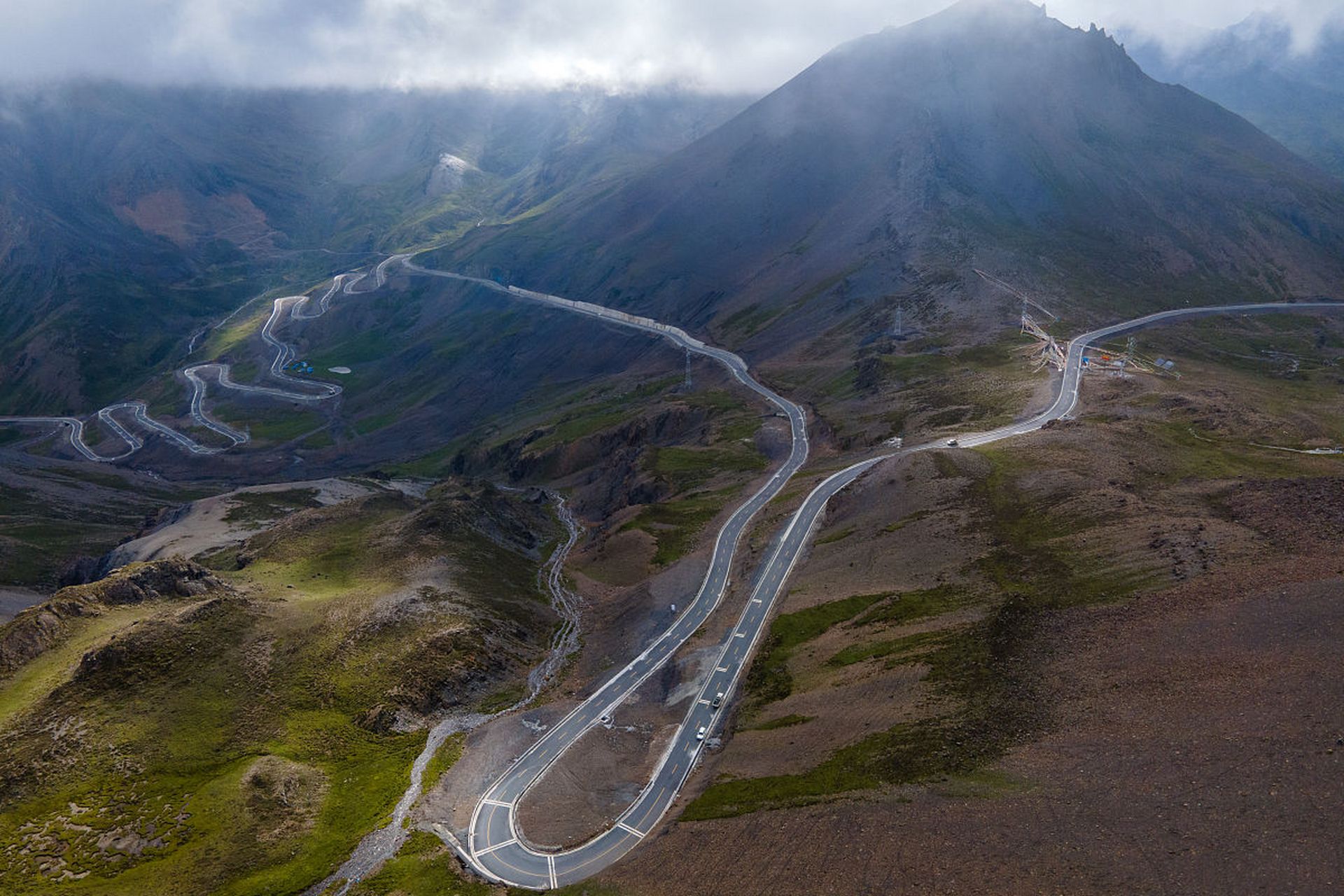 曲曲折折的路  总有它的道理  回不去的何止是时间