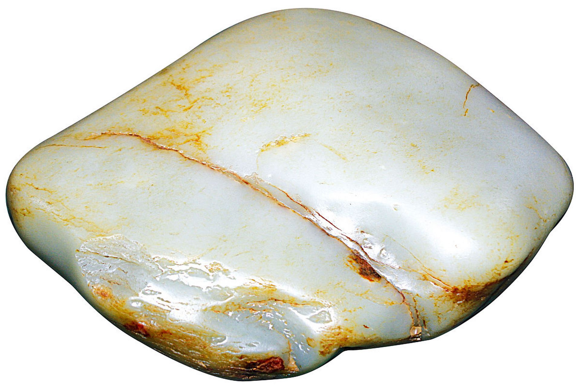 玉石在原石中通常有独特纹理和颜色.