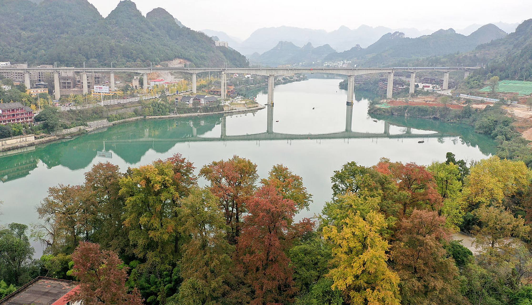 广西旅游景点推荐:巴马盘阳河.