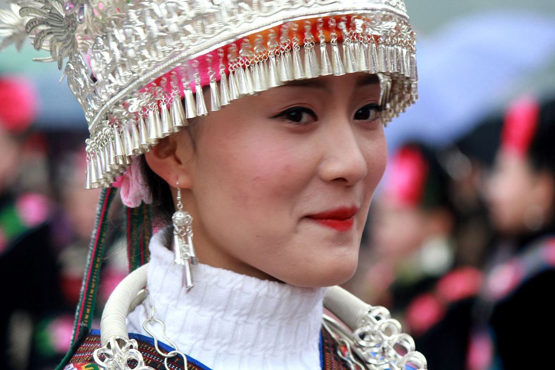 13年才过一次的节日是贵州雷山苗族同胞们的鼓藏节,鼓藏节是一个盛大