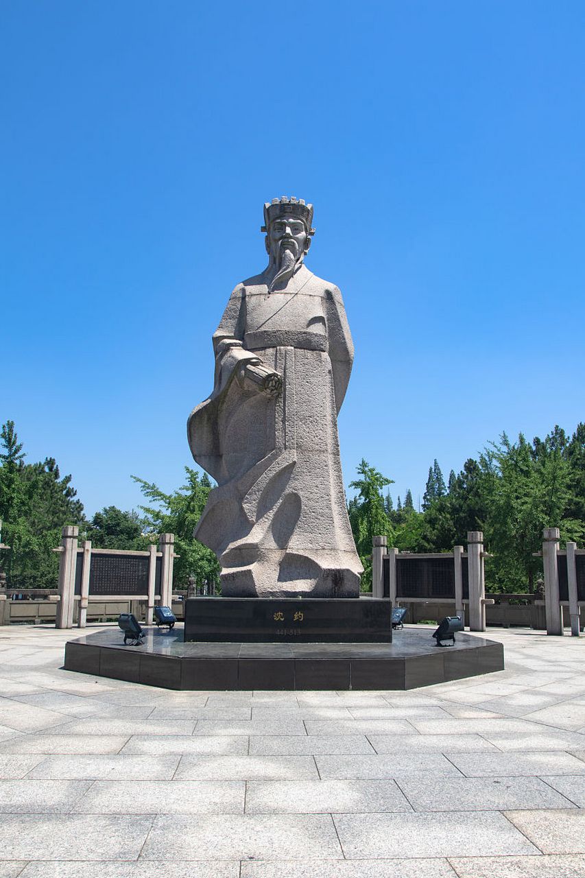 92大家好,我最近去了一个超赞的地方——江西抚州名人雕塑园!