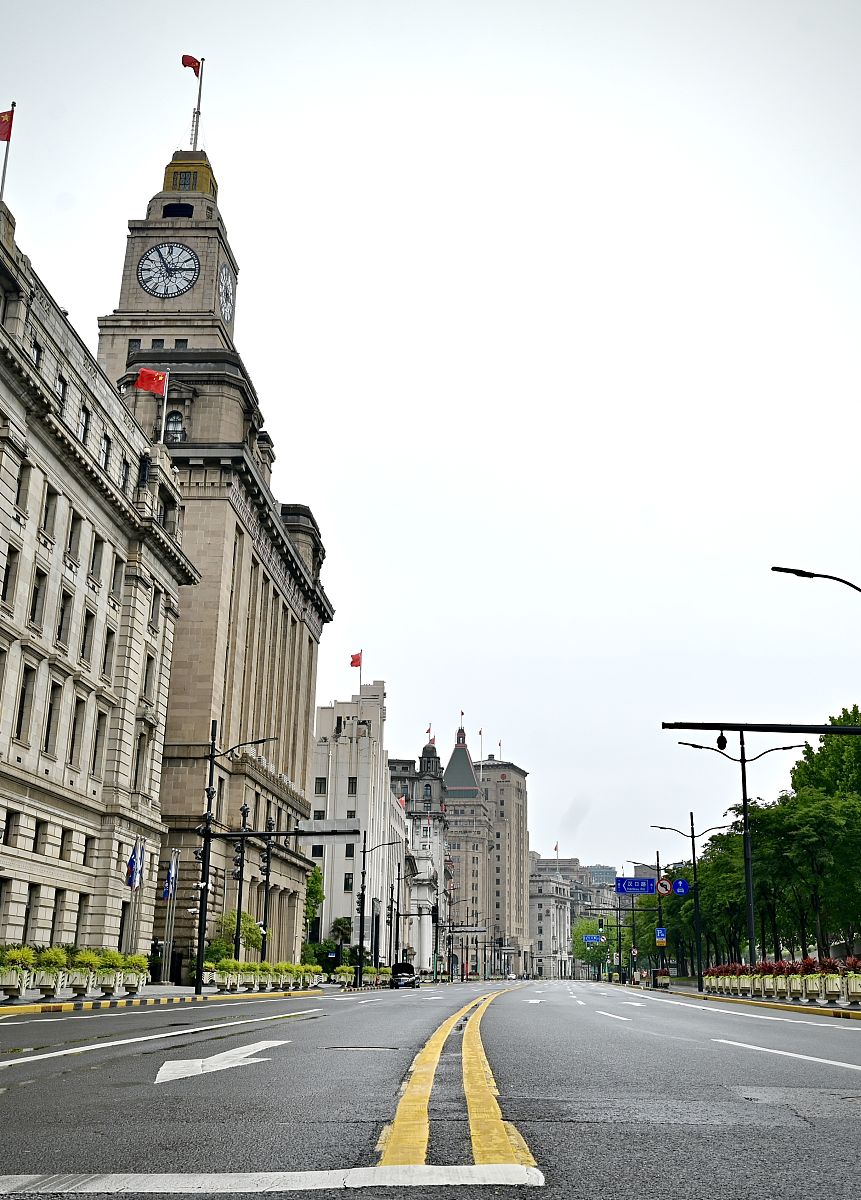 上海外滩:繁华都市的璀璨明珠