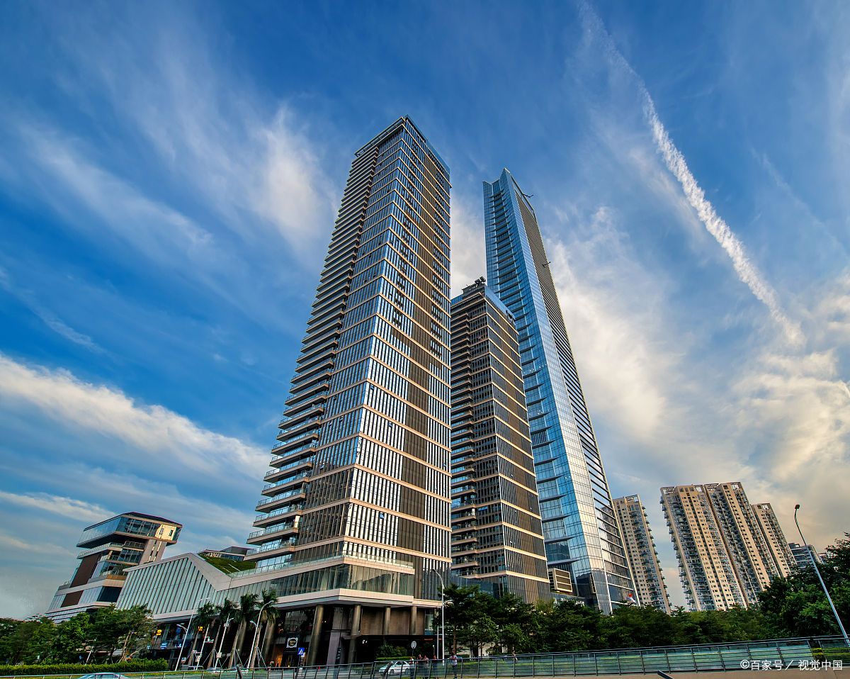 深圳豪宅圈沸沸扬扬,深圳豪宅板块现"五折清盘"传闻,尤其一些商务公寓