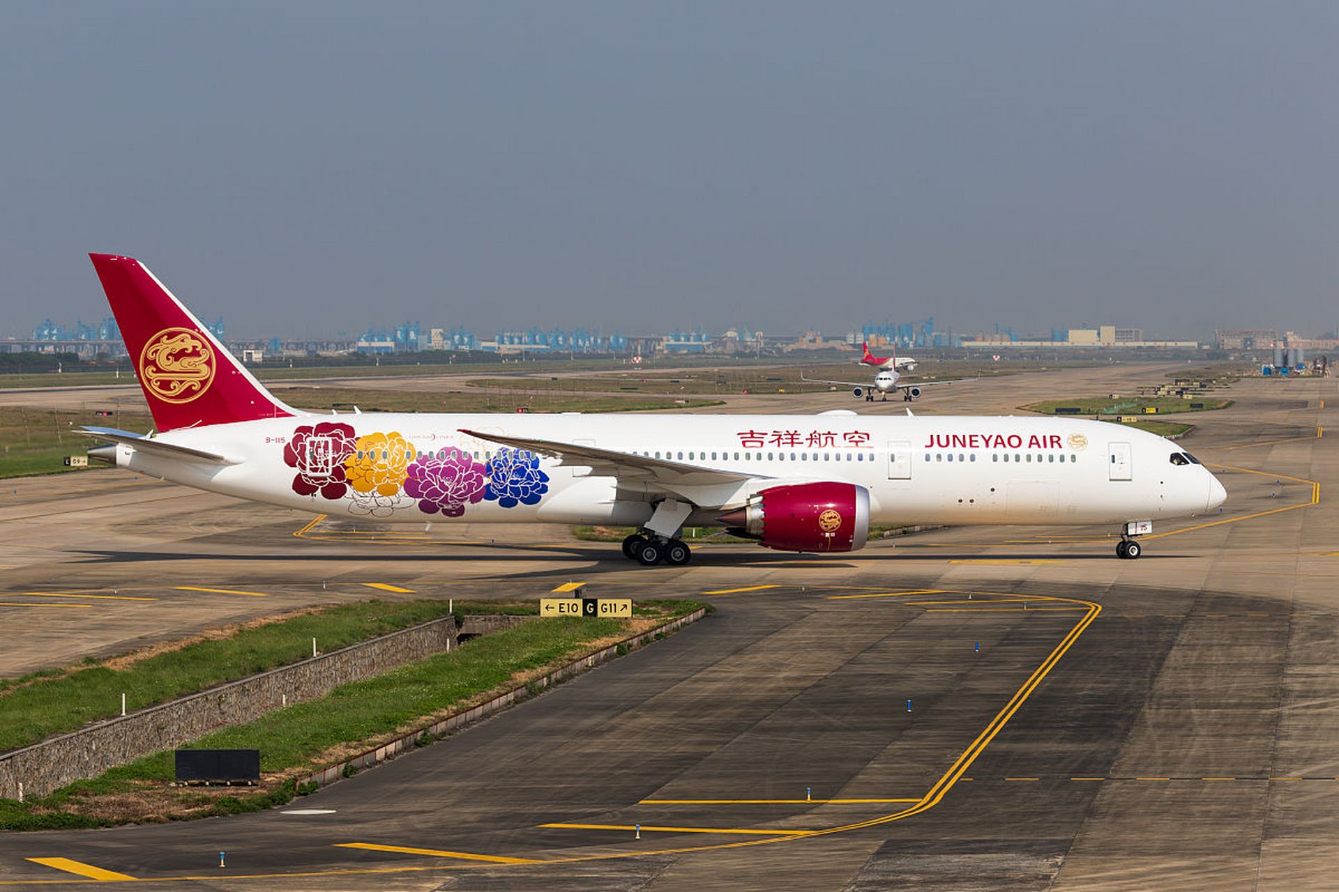 近期,吉祥航空一航班备降揭阳的事件引发了广泛关注.