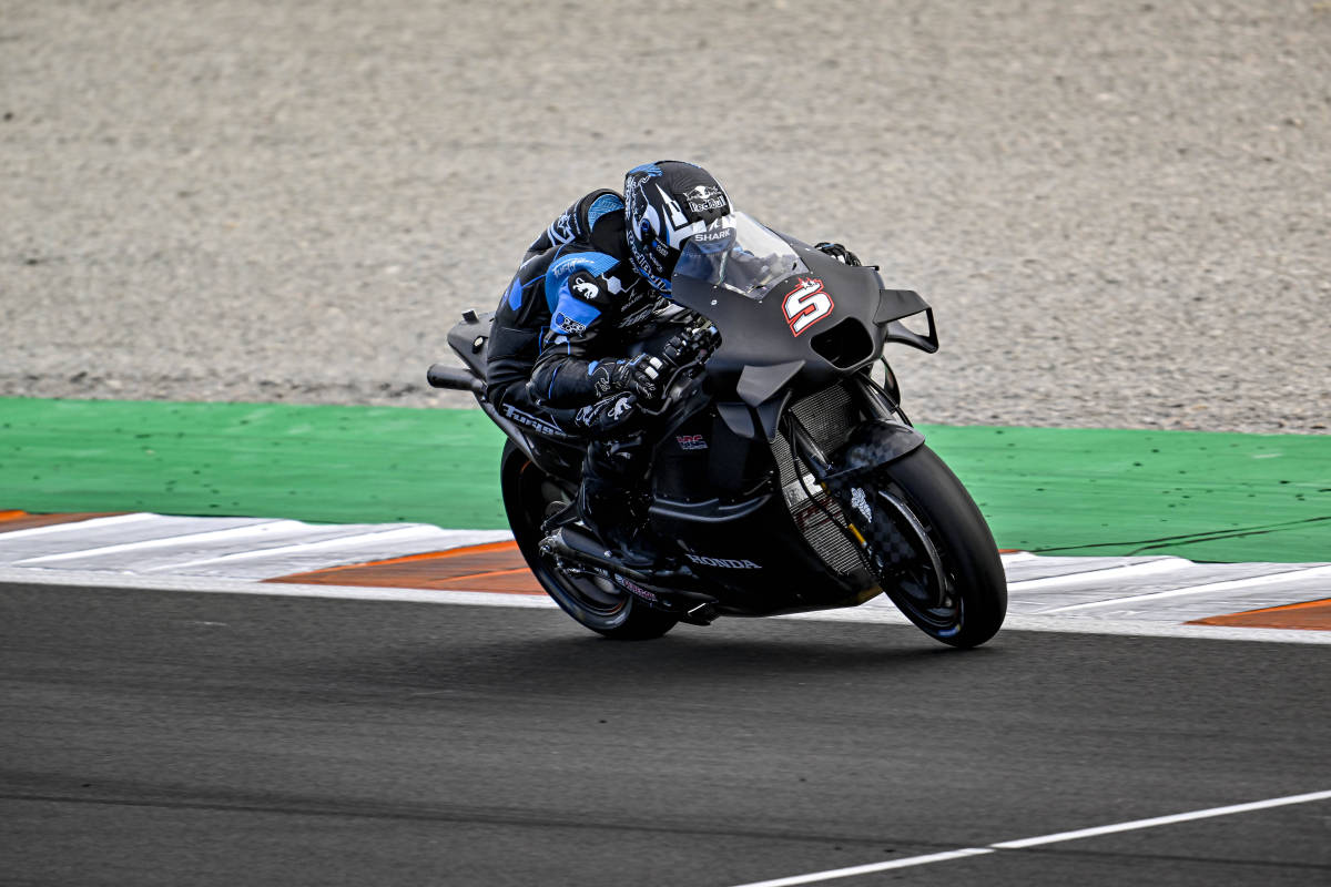 健康运动知识,速度之魅,摩托车赛场上的激情风暴!