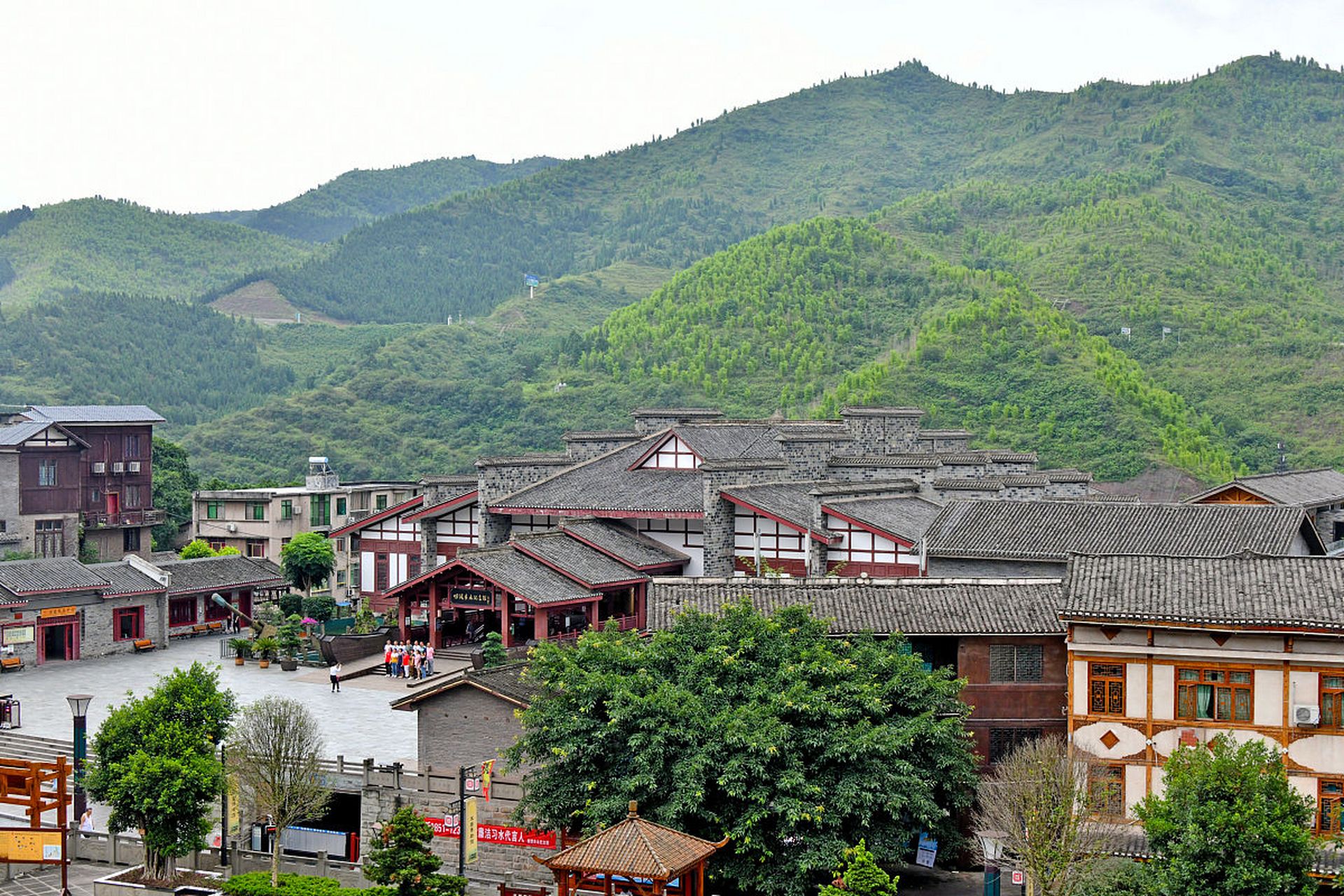 穿越时空的旅行# 遵义土城古镇,位于贵州省遵义市,是川黔古道上的