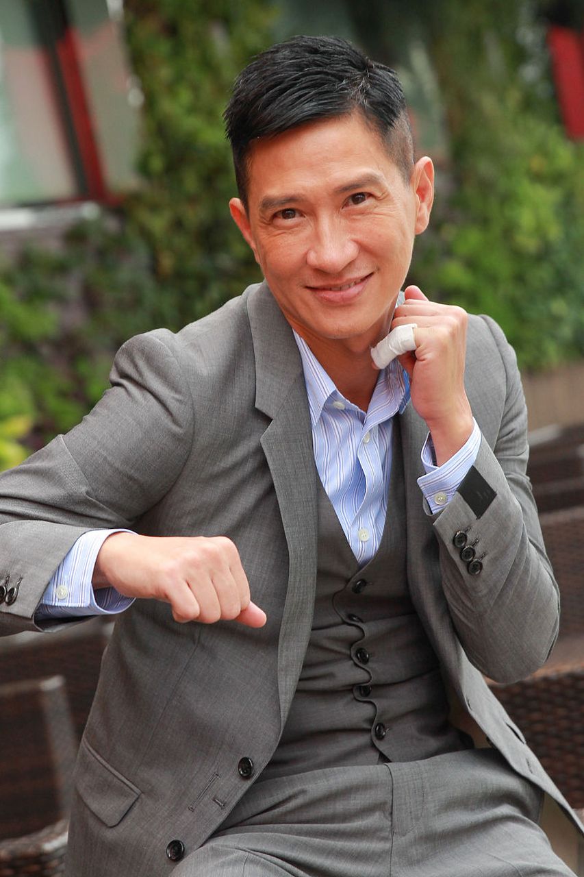 在拍摄电影《扫毒》的时候,导演要求张家辉与泰国人妖拍摄吻戏,张家辉