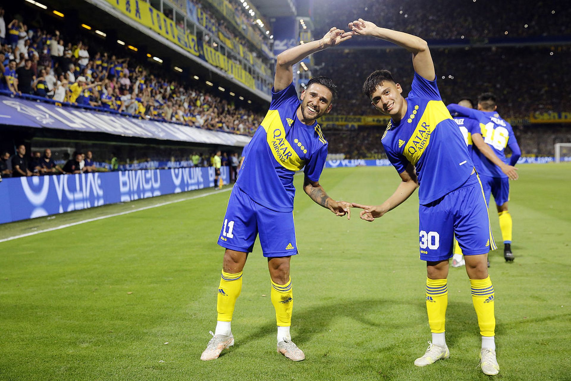 南美解放者杯决赛,阿根廷豪门博卡青年对决巴西黑马弗鲁米嫩塞,历史