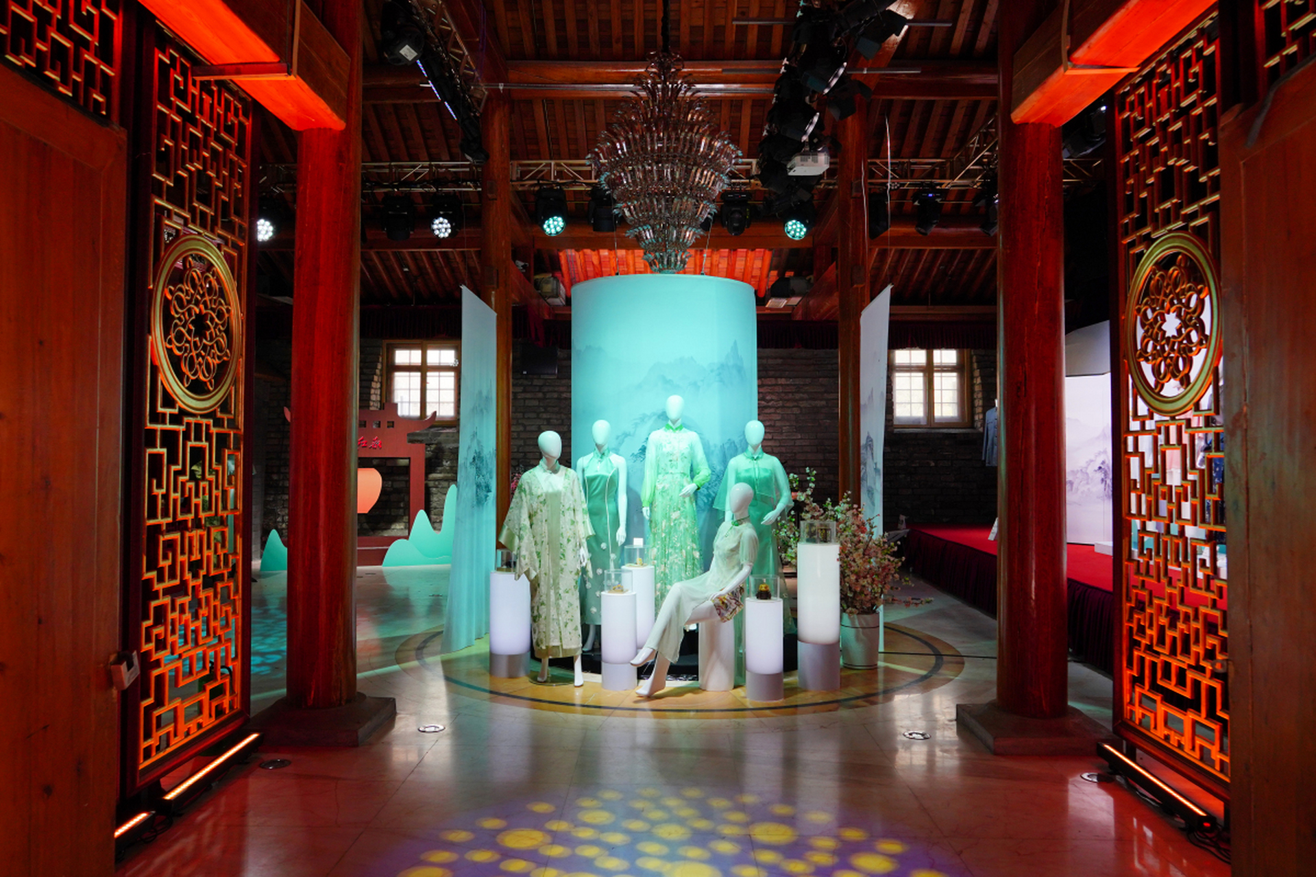 91无锡锡剧博物馆之行,让我仿佛穿越了时光的隧道,亲历了锡剧那波澜