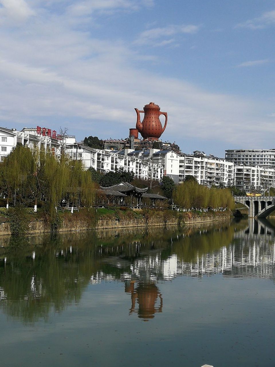 我推荐最美天下第一壶茶文化旅游景区,该景区位于贵州省遵义市湄潭县
