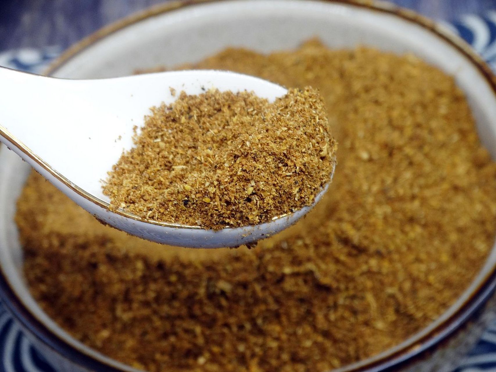 苏子籽,即紫苏的种子,具有丰富的营养价值和药用功效,被誉为天然的