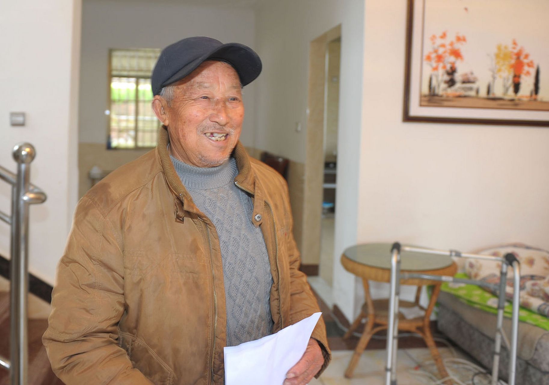 天竺寺位于四川乐至县城北天池镇1公里之娑婆山上遍山桤柏相间,草绿