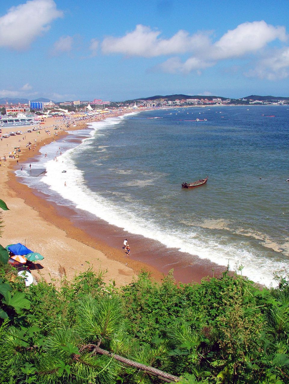 金石滩,大连市金州区功能区之一,是国家级风景名胜区,国家级旅游度假