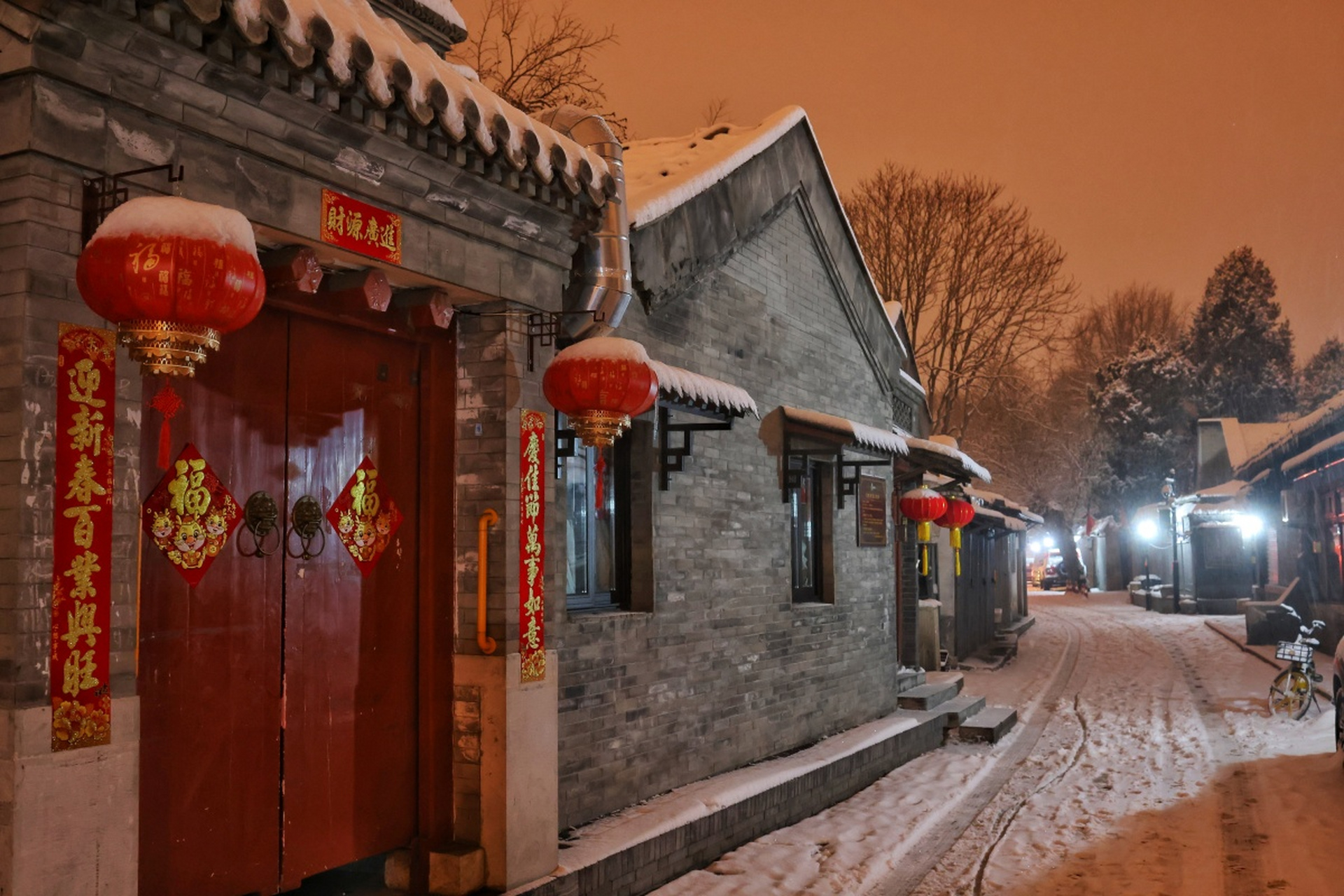 北京八大胡同,这个名字听起来就充满了老北京的味道.