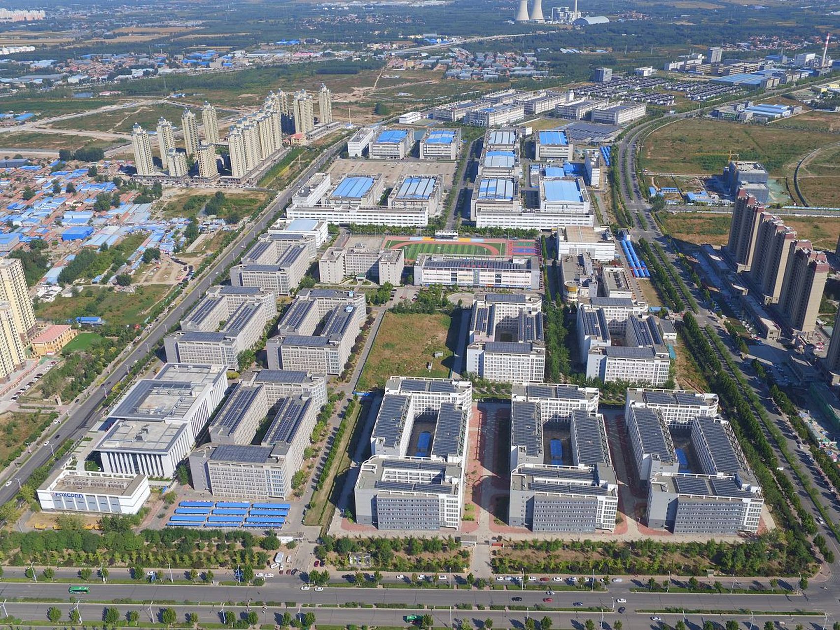 富士康重金激励员工新年留岗  富士康郑州科技园给留岗过年的员工重金