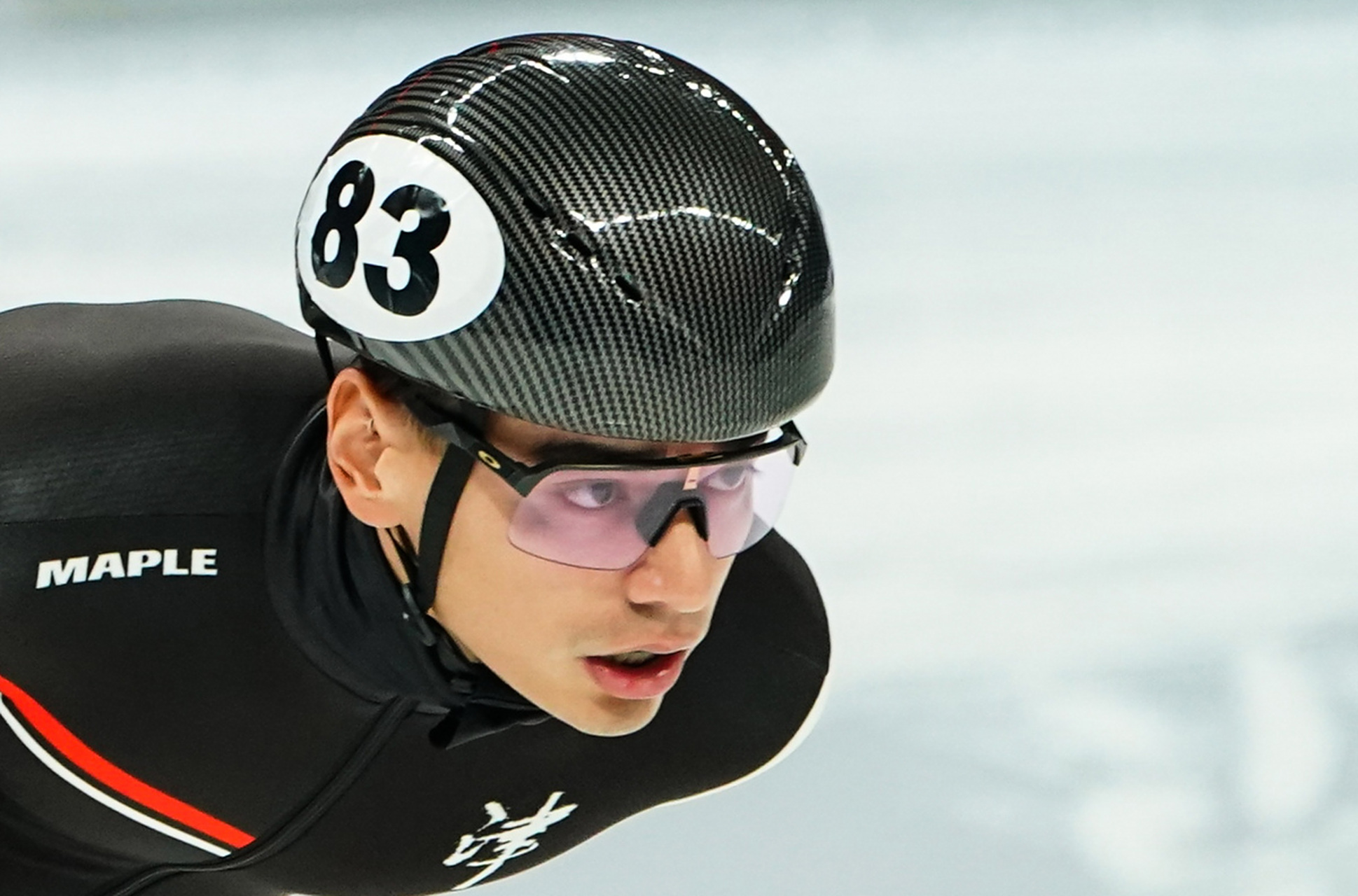 刘少林破男子短道速滑1000米全国纪录 刘少林是一名归化运动员,混血儿