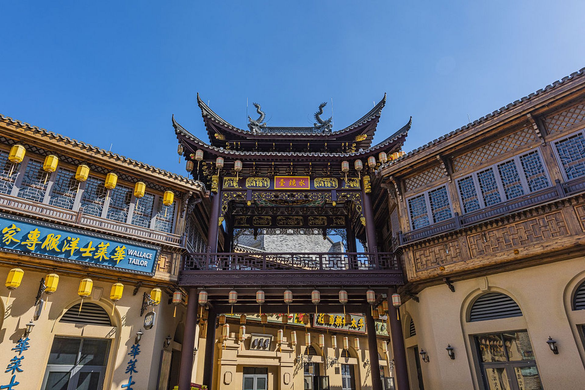 春游上海法租界,位于中国上海市中心的黄浦区,是19世纪末至20世纪初