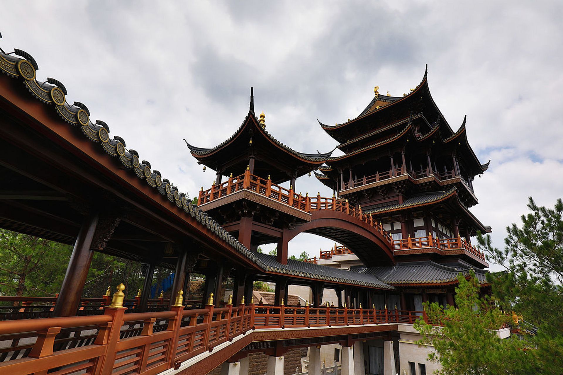 ✨梦回《梦华录》,义乌鸡鸣阁打卡✨  📍义乌鸡鸣阁公园,一处藏