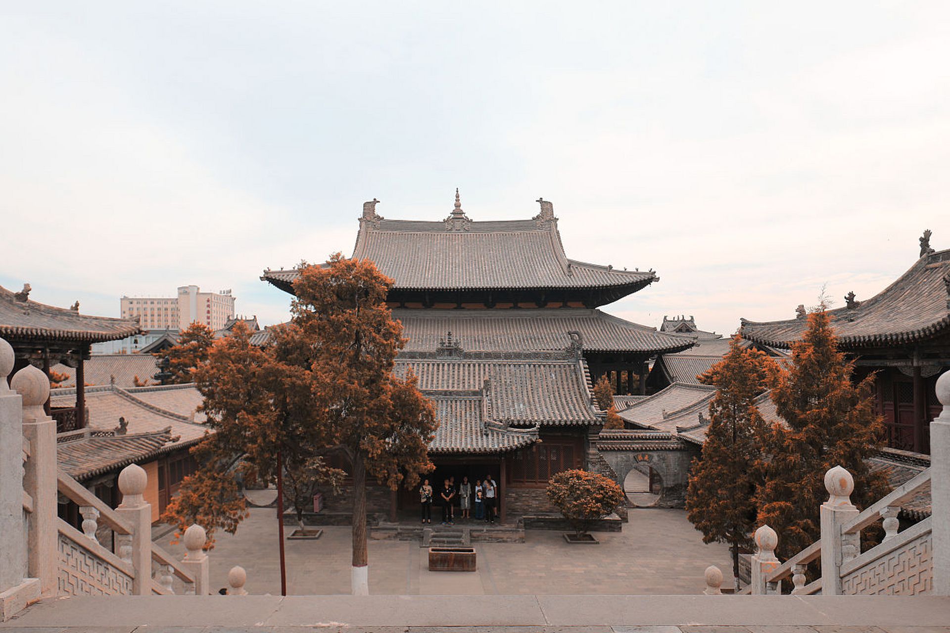 92 说到山西大同的华严寺,那可真是个让人心驰神往的地方!