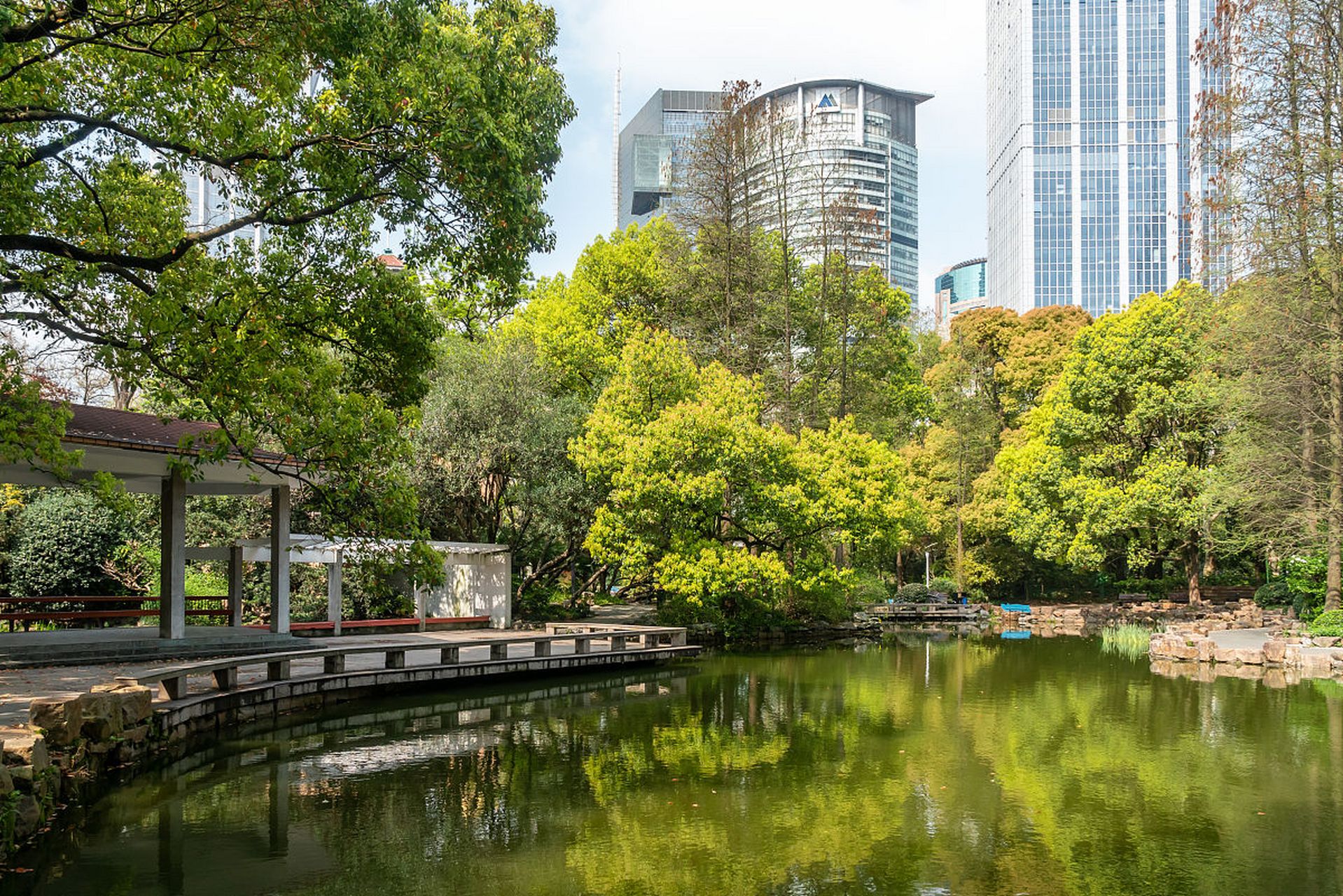 嬉行记# 上海黄浦公园,一个名字中蕴含着无数故事,它的由来可追溯到