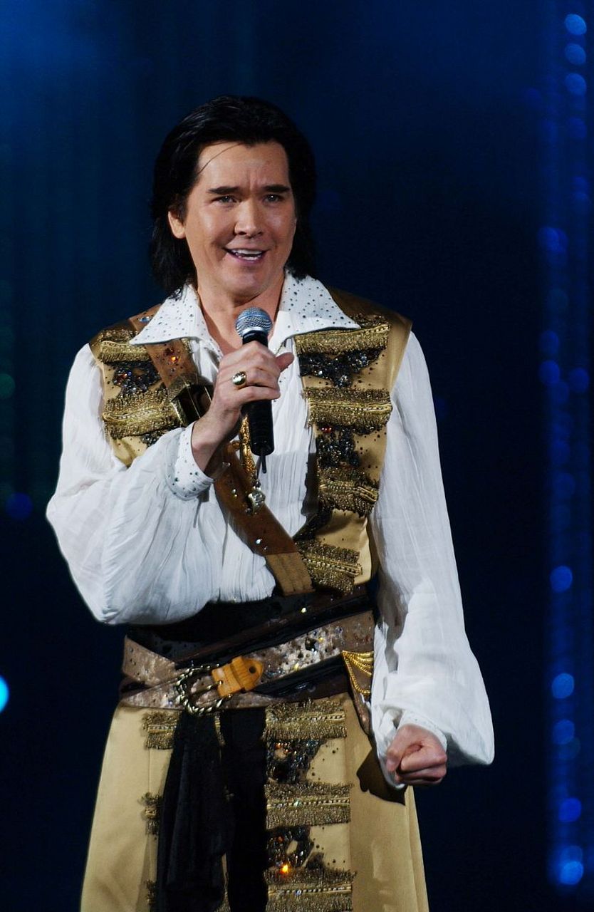 6月29日,费翔发文,直呼:娜然饰演的妲己跟以往的都不同.