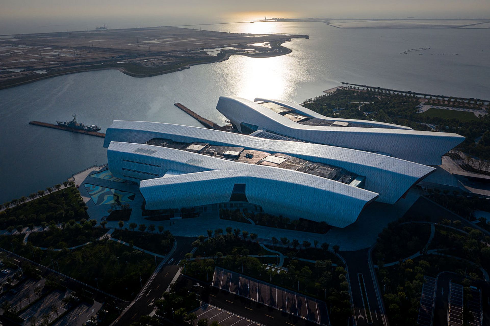 天津国家海洋博物馆是一家以海洋为主题的博物馆,位于天津市滨海新区.