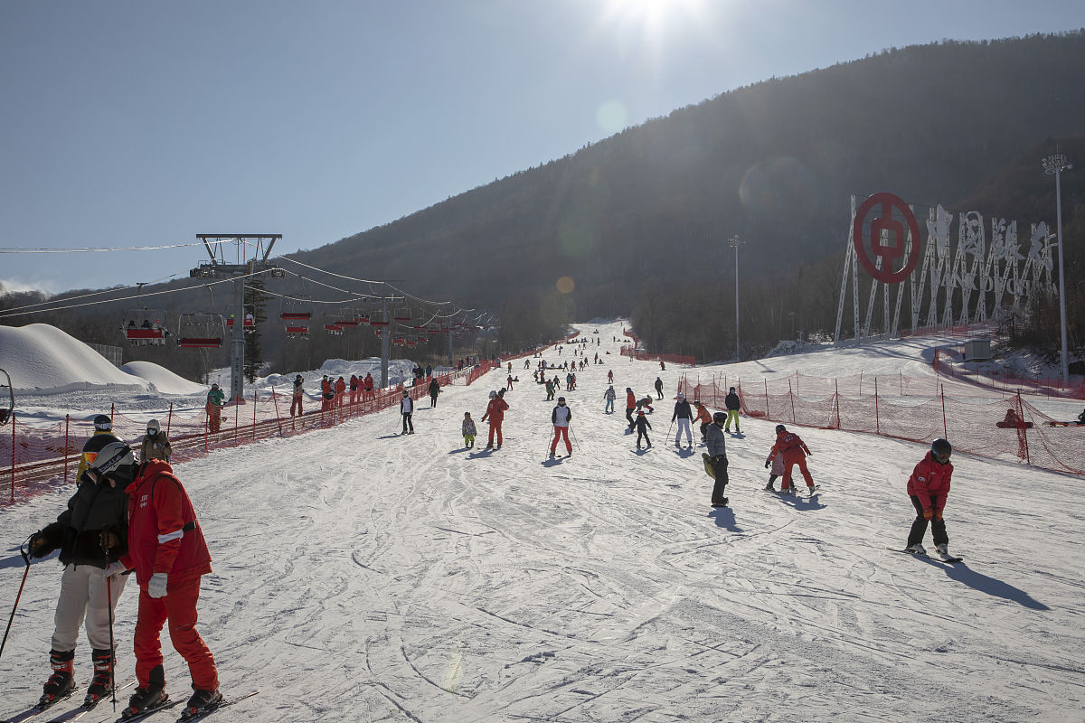 肥城仪阳滑雪场图片