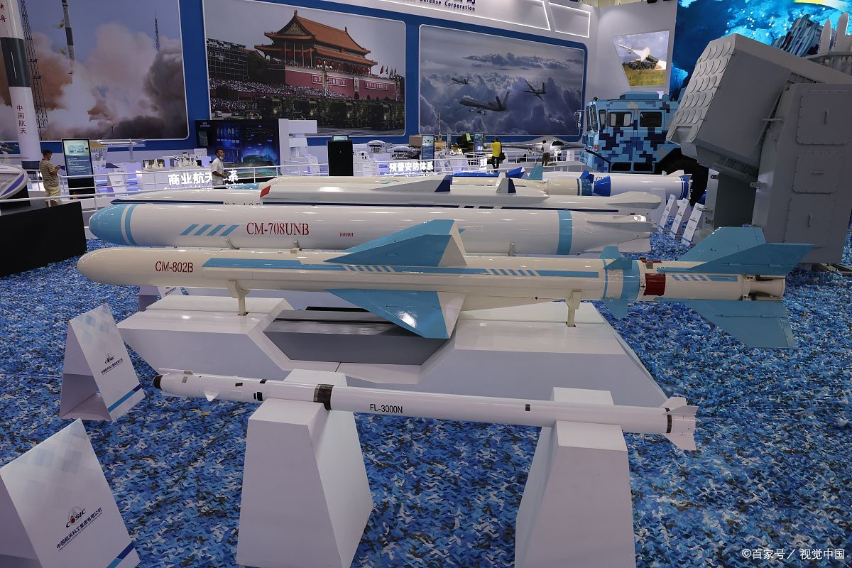 九三阅兵新锐装备大揭秘:高超声速武器与无人化作战如何重塑未来战场?