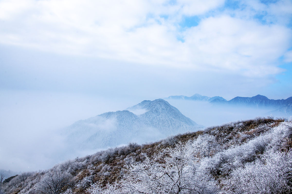 成都风景西岭雪山