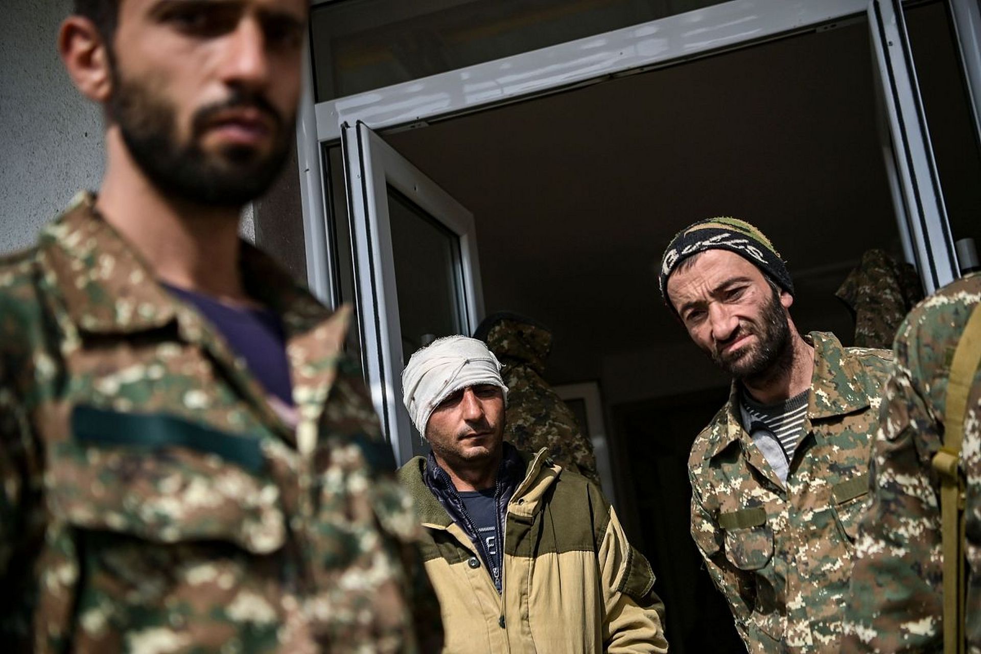 纳卡地区冲突再起,数以千计的亚美尼亚族平民被迫逃离家园.