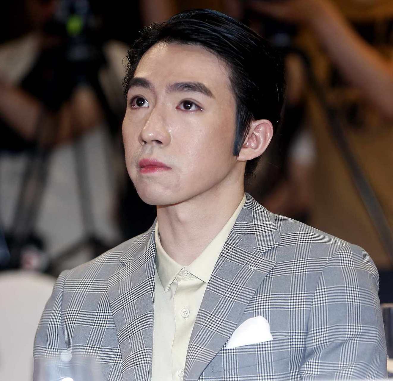 2010年,俞灏明和任家萱拍摄电视剧时被大火严重烧伤!