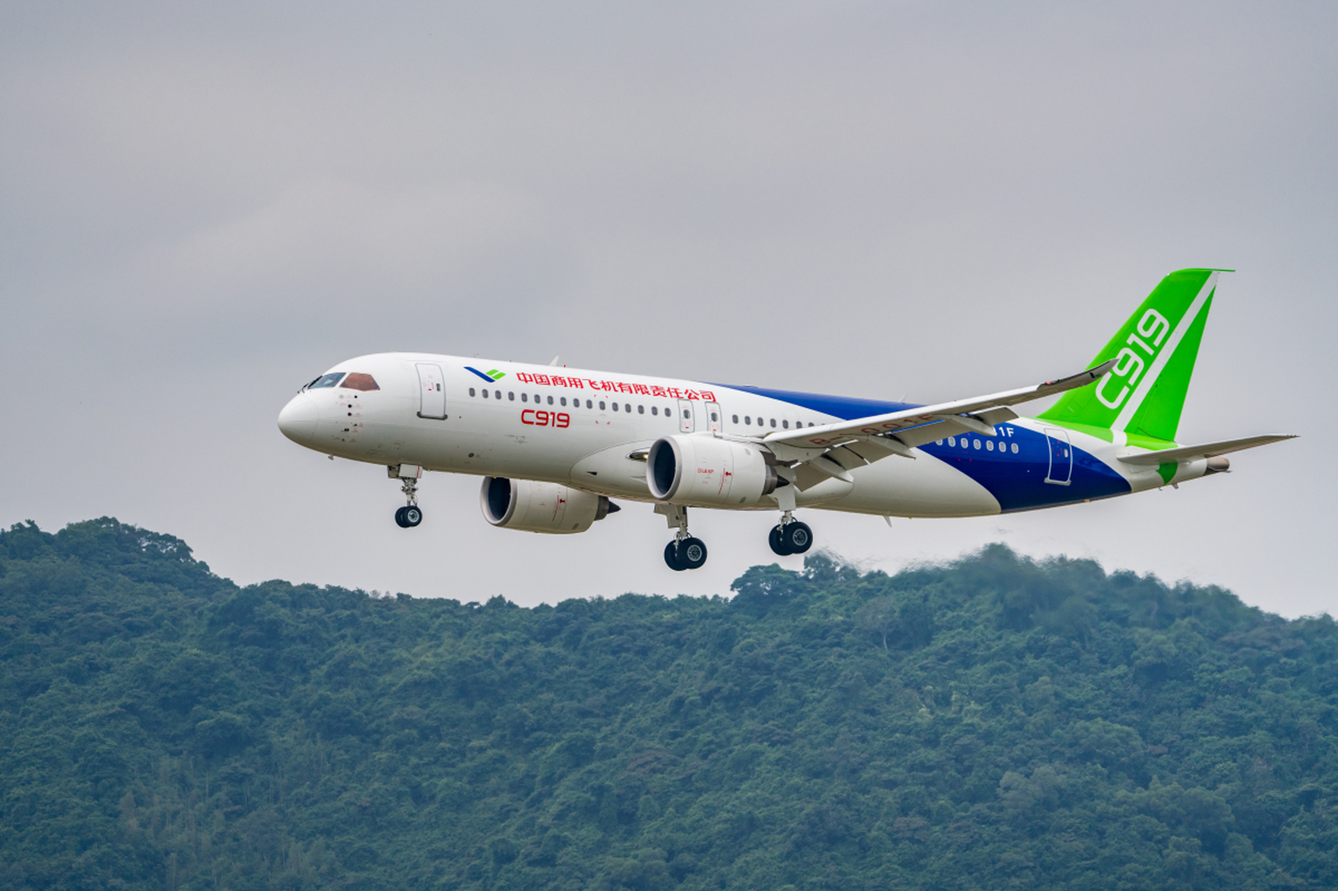 波音ceo最新表态:c919是一架好飞机,不该对全球有3家供应商生畏 .