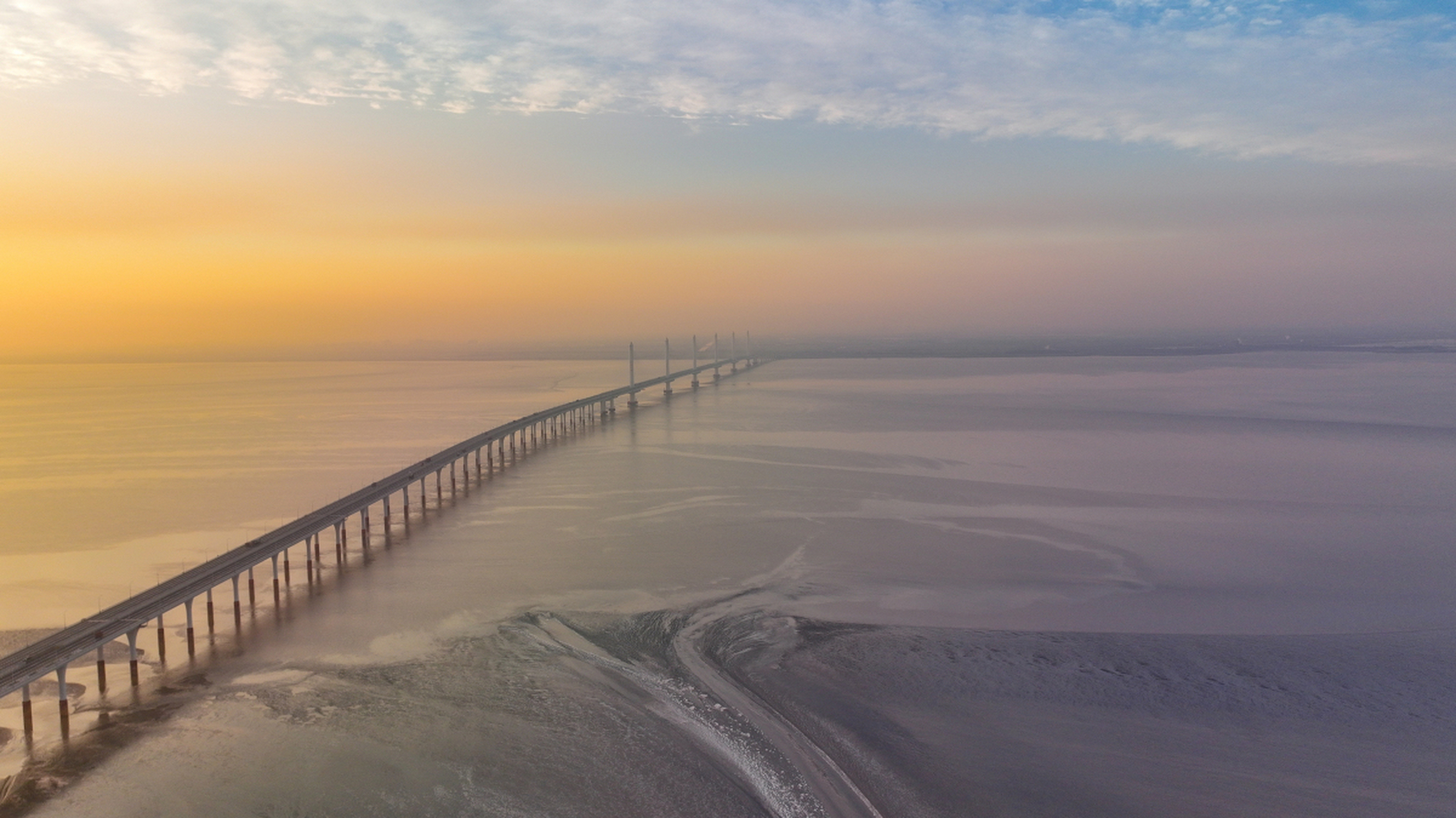 钱塘江,那可是咱们中国的大江之一啊!