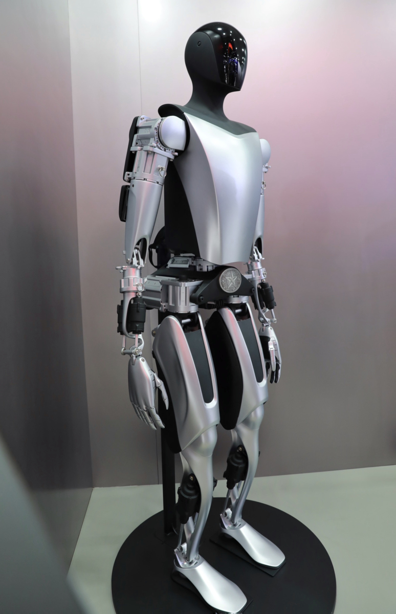 这位世界首富多年来一直对ai的危险发出警告,最近,他对超级智能机器人