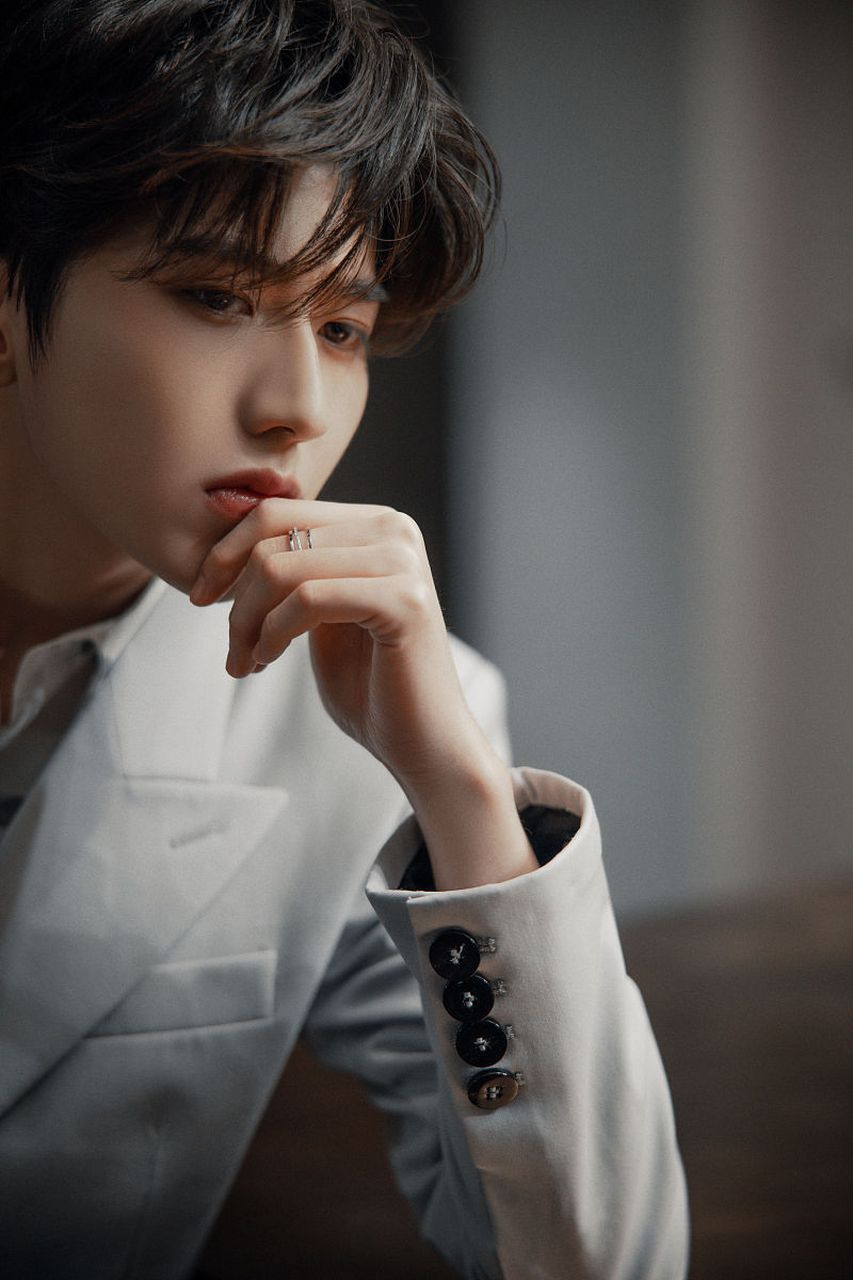 一位百度网友"c先生不要太勇"爆料称,蔡徐坤在2021年520期间,经人介绍