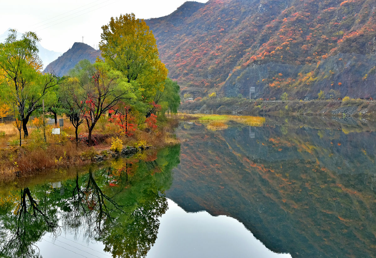 秋天的承德庙宫水库,是否更显得宁静?