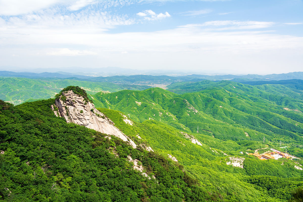 摩围山旅游风景区,距离彭水县城约30公里,是养生的天堂