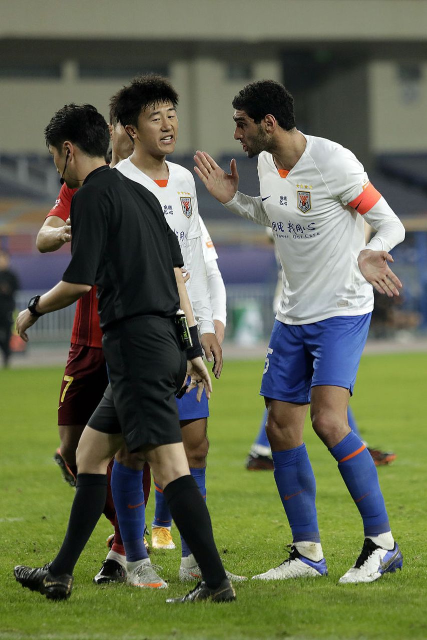 我为足球狂##2021中超转会# 曝鲁能引进石柯之后,还看中三人.