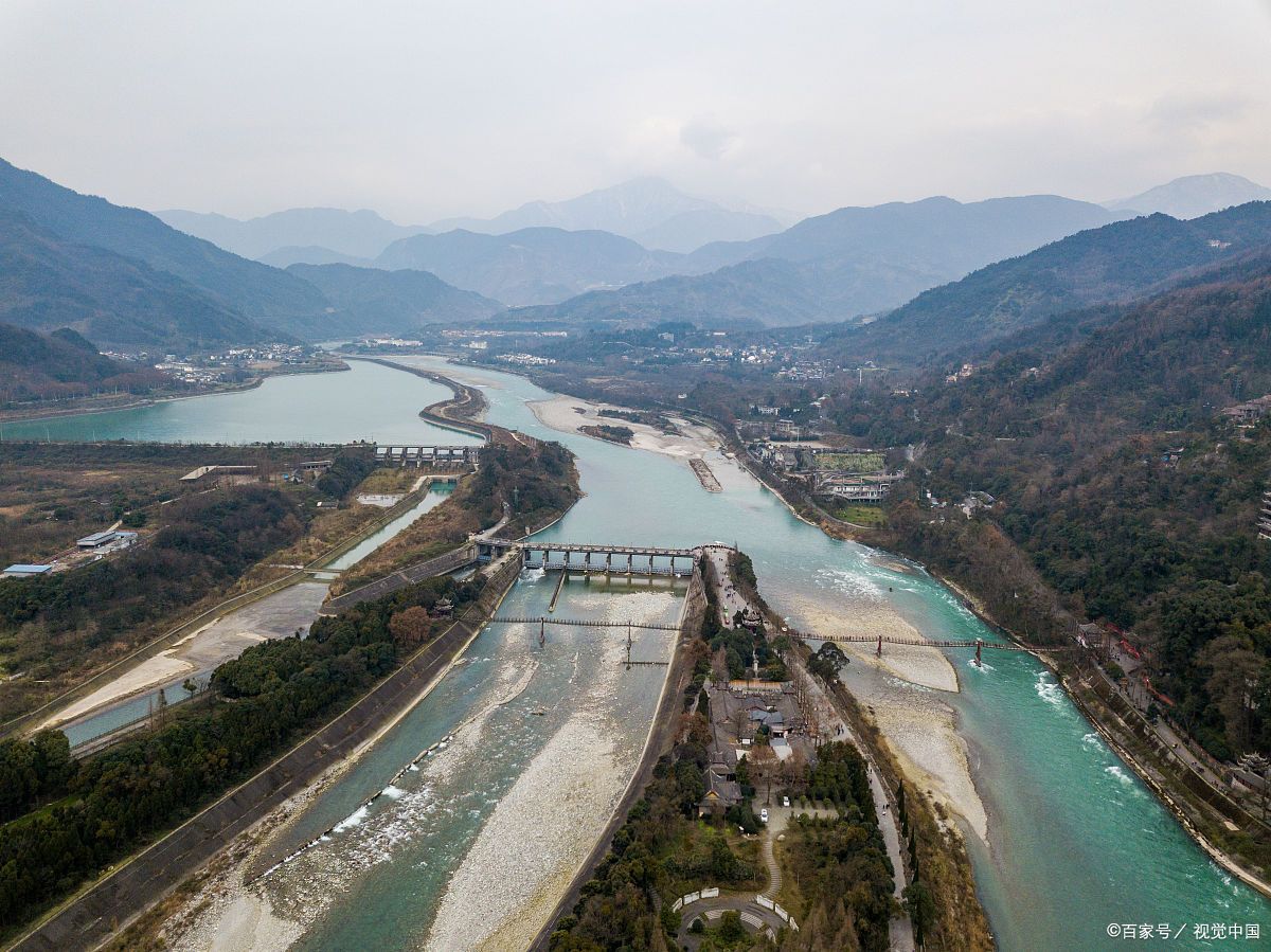 岷江水患图片