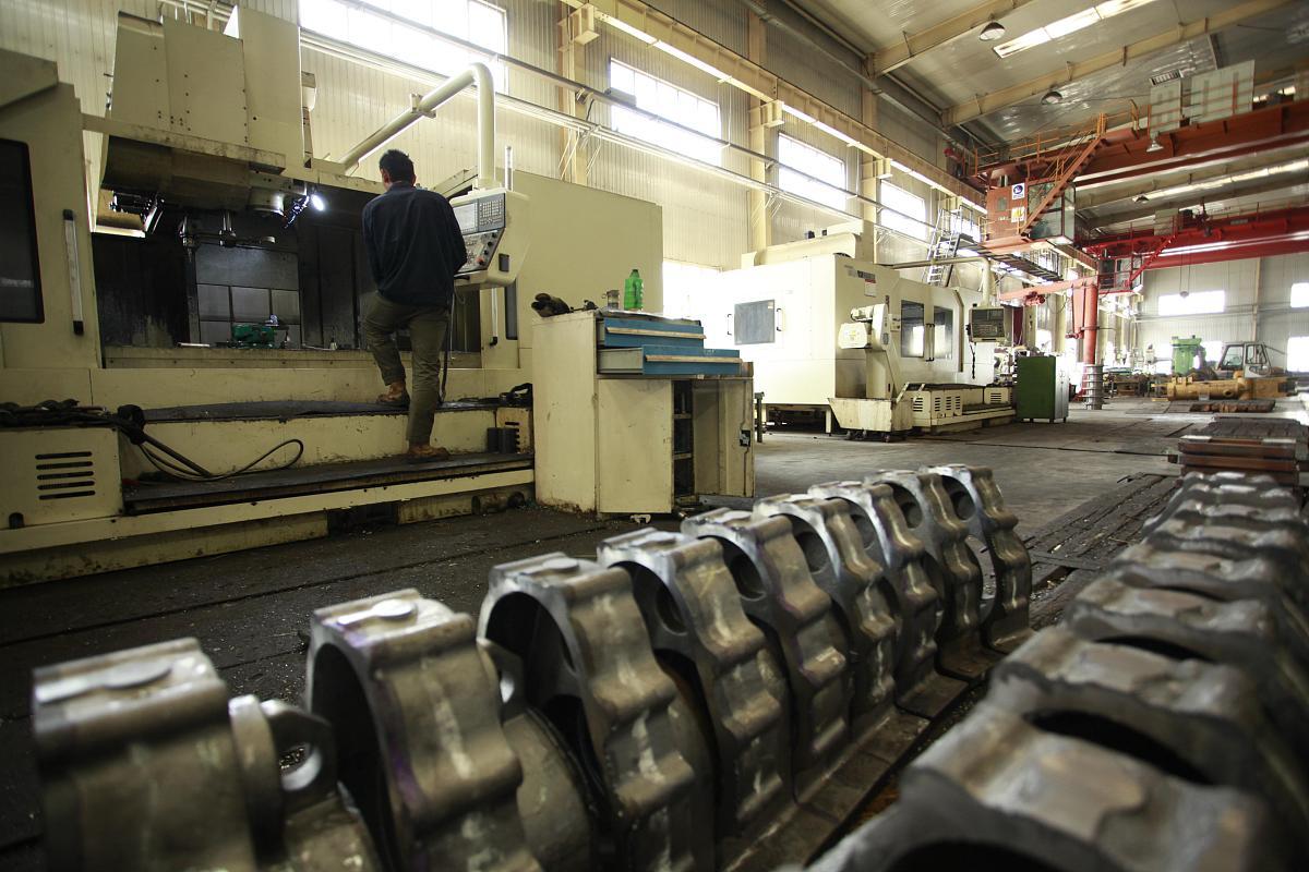 造型工部精确塑造铸件形状,浇注工部确保浇注质量和 铸造车间铸造厂