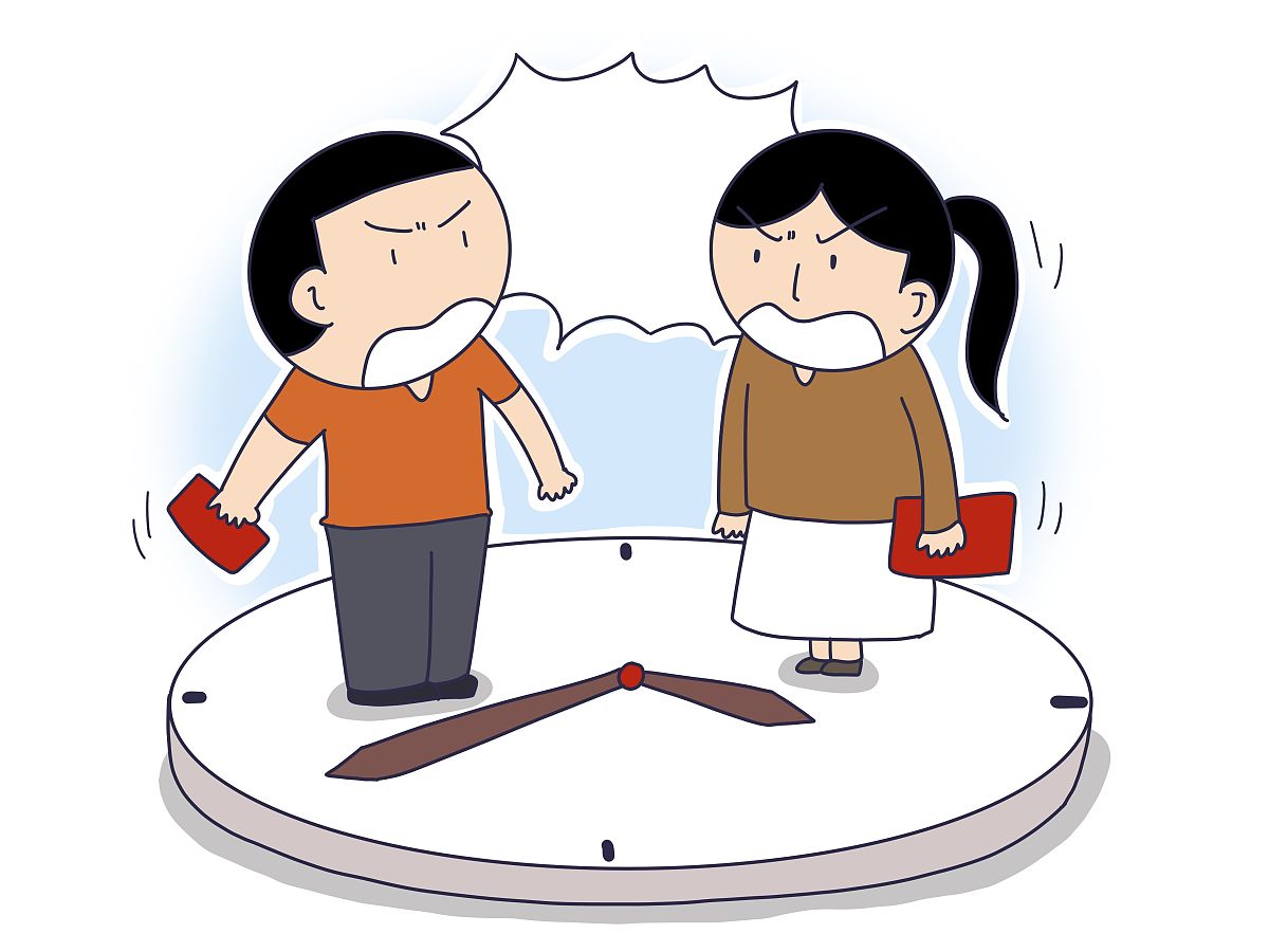 两个儿子一前一后攻击小妈
