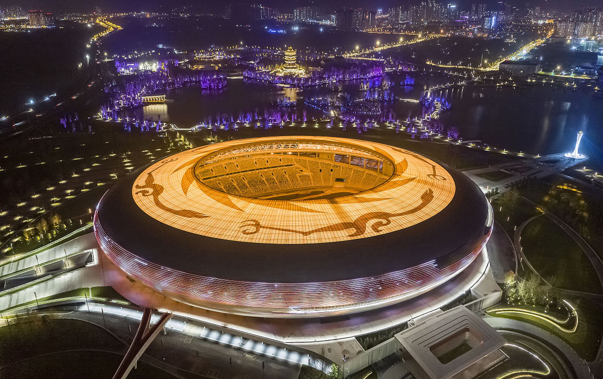 成都市东安湖体育公园拟于2023年5月15日至8月20日启动功能完善和维护