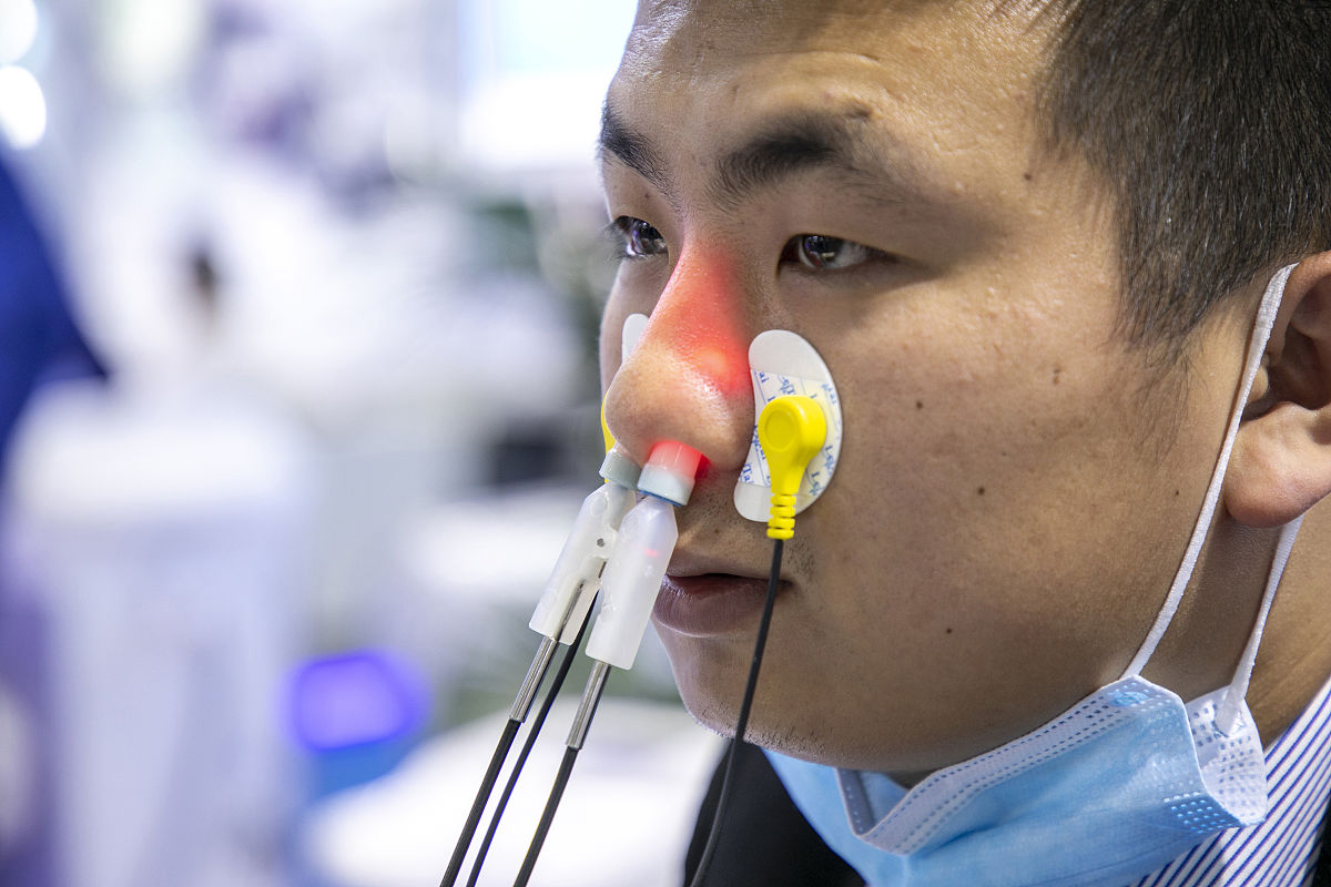 得了鼻炎手术能治疗好吗!天天鼻塞,头疼,流鼻涕