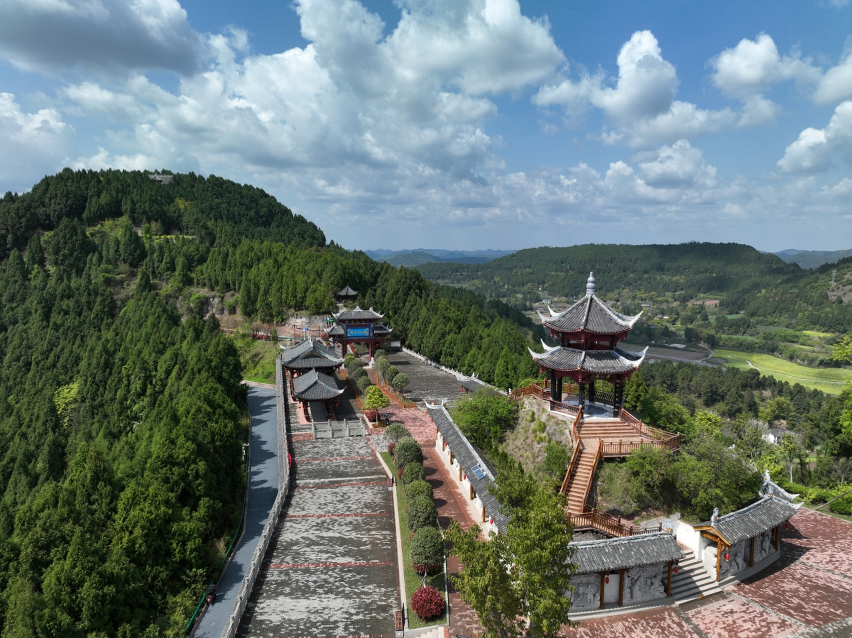 踏入龙岩古田旅游区,仿佛就踏入了那段波澜壮阔的革命历史.