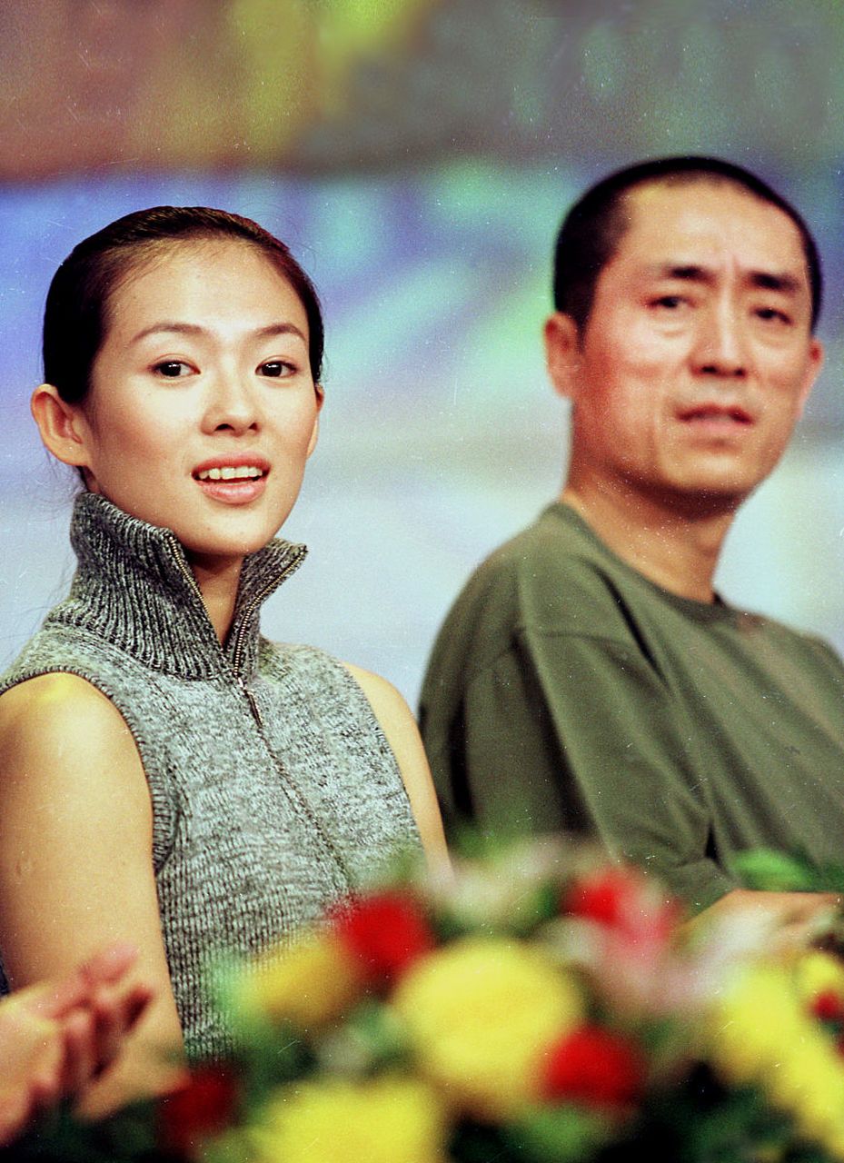 张艺谋章子怡公开谈演员高价片酬问题#,#助我上热门# ,无论什么价格