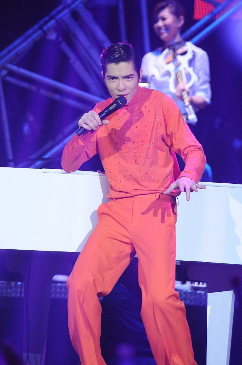 萧敬腾在广州的演唱会真是热闹非凡!