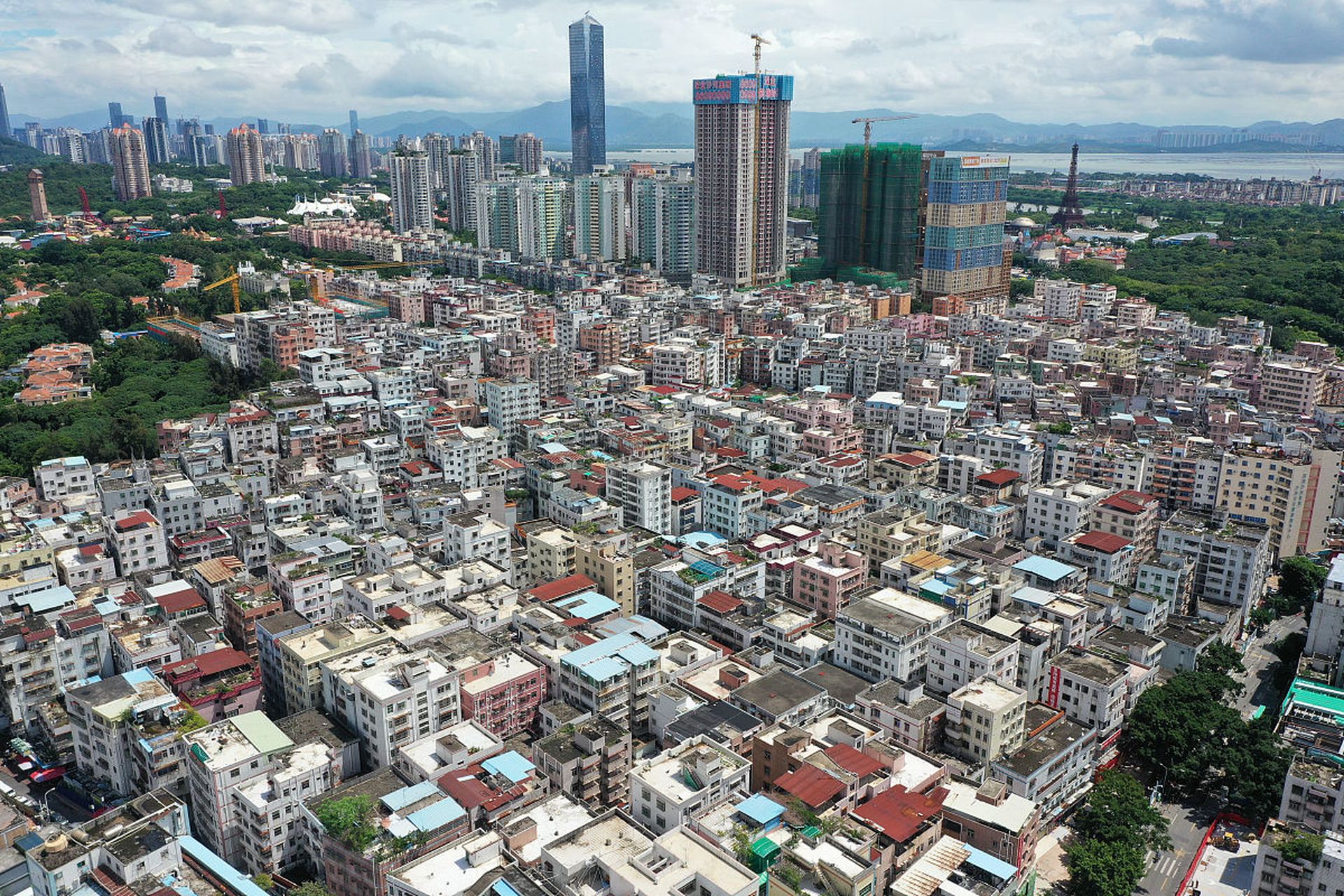 深圳白石洲位于深圳市南山区,是一个充满活力和创新精神的地方.